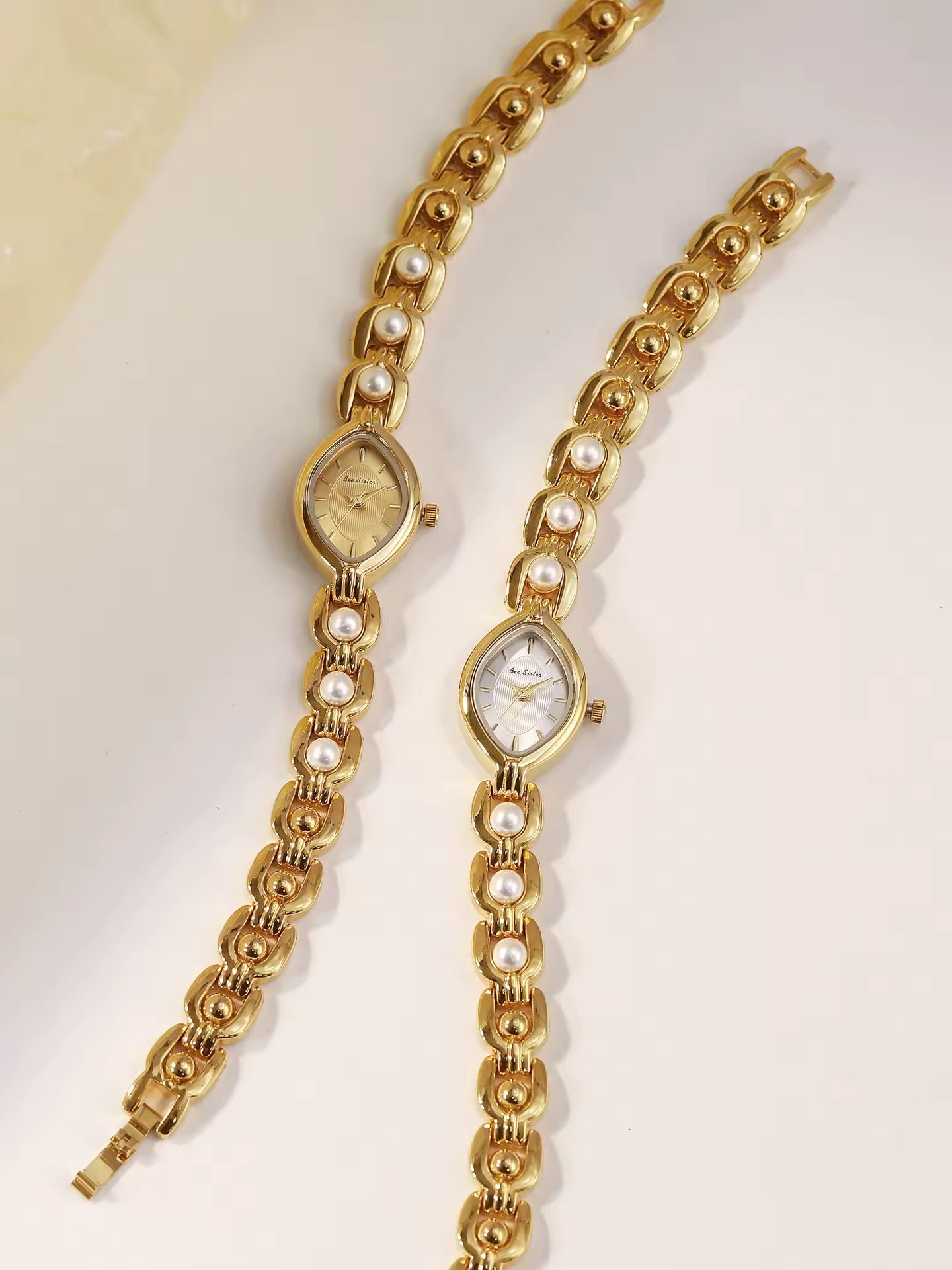 Pearl Luxe Gold Plated Stone